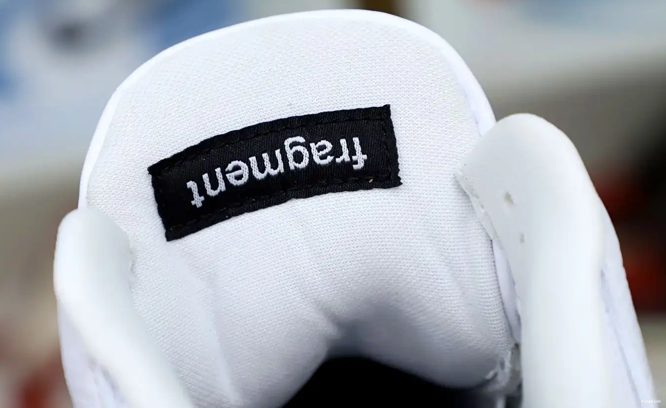 X 3 SP AIR FRAGMENT 'WHITE' DESIGN RETRO JORDAN 0502